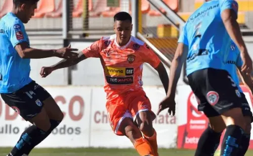 Cobreloa trepó en la tabla de la Primera B tras vencer 3-2 a Iquique. Foto: Cobreloa.