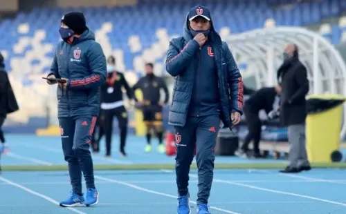 Tras el fracaso de la U en Copa Chile con Esteban Valencia, Cristián Aubert aseguró que no hay técnico nacional capaz de hacerse cargo del club. Foto: Agencia Uno