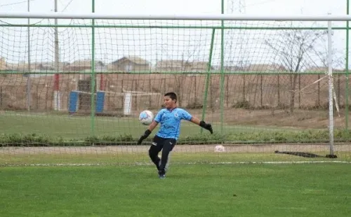 Chuy Suazo le agarra el gusto al arco. Foto: Instagram