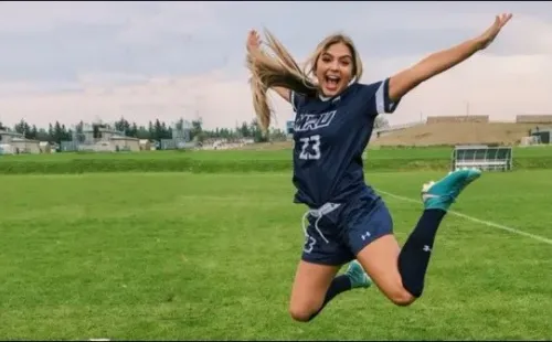 Jullien Ramírez está tramitando su pasaporte para jugar en Chile. Foto: Instagram