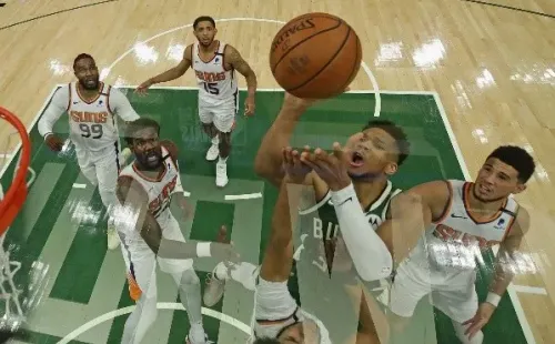 Giannis Antetokounmpo tuvo otra jornada brillante con los Bucks. Foto: Getty.