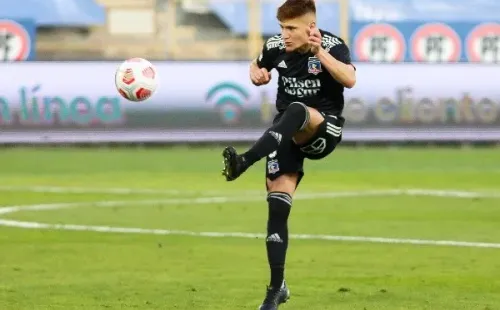 Gil destacó el invicto de ocho fechas sin derrotas de Colo Colo. Foto: Agencia Uno