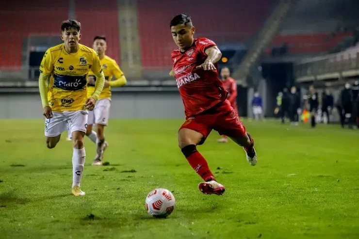 Everton eliminó a Ñublense en un duelo correspondiente a los cuartos de Copa Chile. (Foto: Agencia Uno)