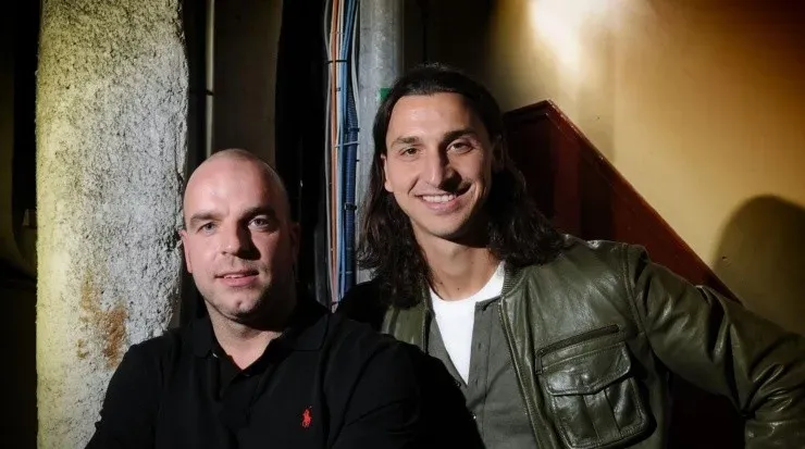 Van der Meyde y Zlatan en el lanzamiento de la biografía del holandés en 2012 (Getty)