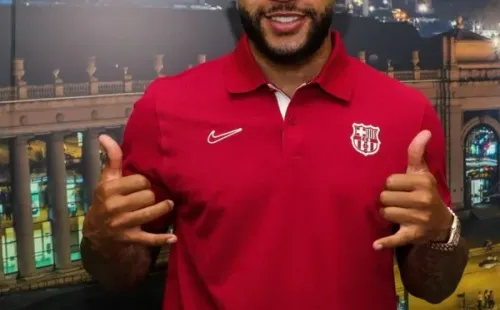 Memphis Depay ya posó con los colores de Barcelona. (Foto: Barcelona)