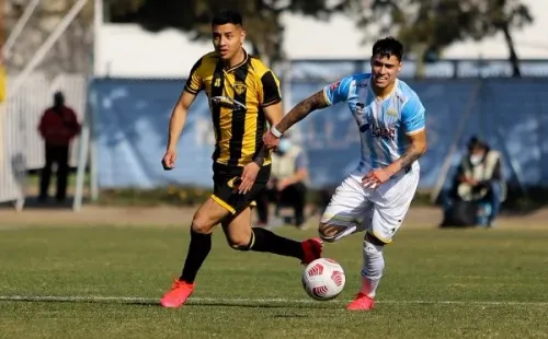 Magallanes se metió en la zona media de la tabla tras vencer a Fernández Vial. Foto: Agencia Uno