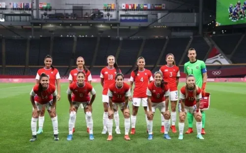 El histórico once de la selección chilena femenina contra Gran Bretaña.