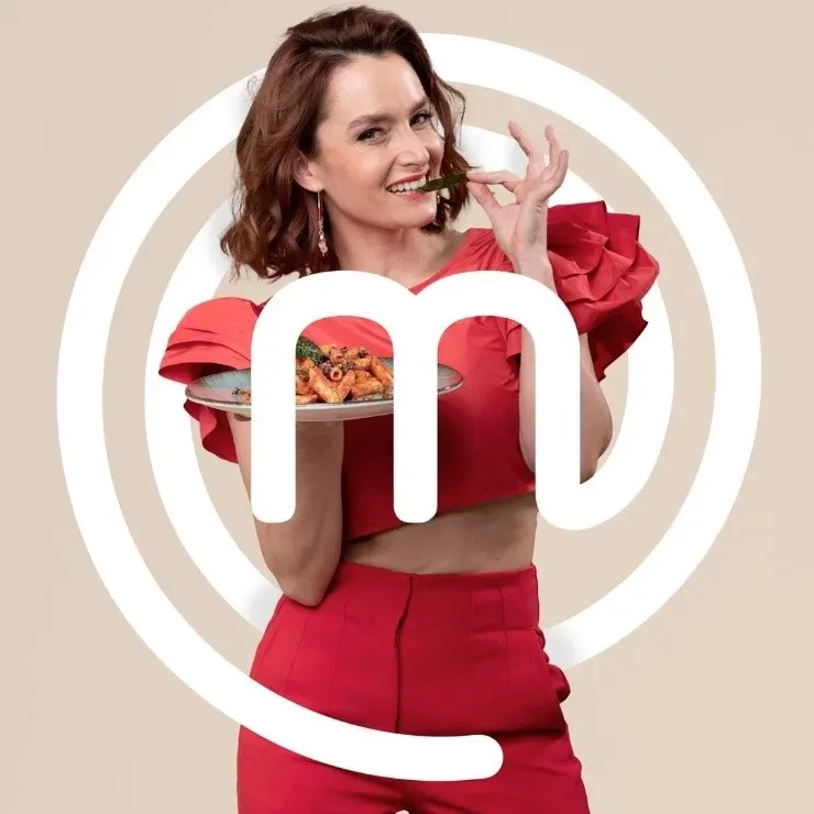Los participantes de    Masterchef Celebrity Chile: Begoña Basaurri.