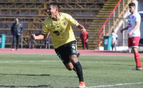 Lautaro sorprende y derrota a Valdivia en el inicio de la 7° fecha del torneo del ascenso. (Foto: Agencia Uno)