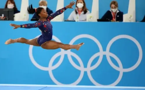 Estados Unidos sufrió el retiro de Biles por lesión, pavimentando el camino para la histórica medalla de oro de Rusia.