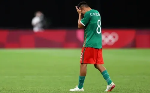 Carlos “Charly” Rodríguez vio la roja ante Sudáfrica y no podrá estar ante Corea del Sur. Foto: Getty.