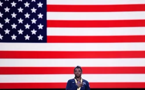 Simone Biles tuvo un duro pasar en los Juegos Olímpicos de Tokio 2020.