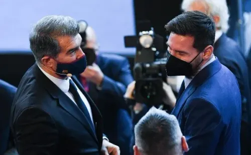 Joan Laporta y Lionel Messi siguen en conversaciones. (Foto: Getty Images)