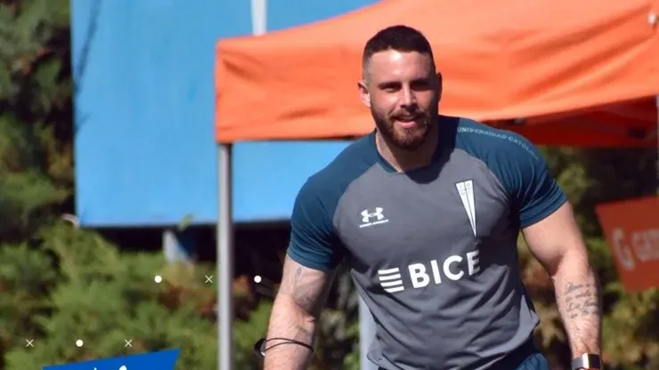 Diego Poyet, hijo y ayudante técnico de Gustavo Poyet en Universidad Católica