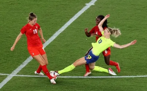 Canadá tuvo que dar una dura pelea para quedarse con el oro en Tokio ante Suecia. Foto: Getty Images