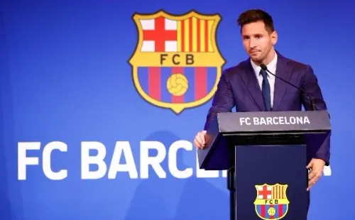 Lionel Messi se despidió de los hinchas del Barcelona con impecable traje (Getty Images)