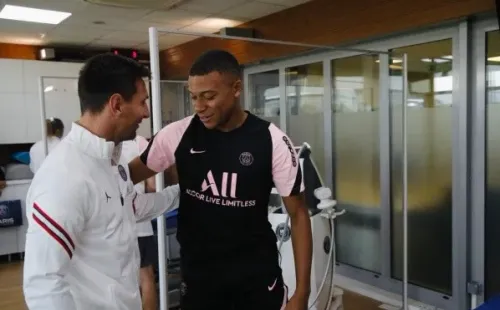Lionel Messi ya se junta con Kylian Mbappé.