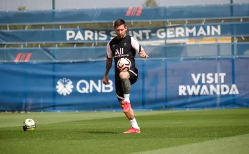 Messi ya entrena con el PSG tras su dolorosa salida del Barcelona.
