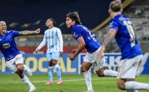 Moreno Martins le bajó el pulgar a última hora a Colo Colo para seguir en Cruzeiro. Foto: Cruzeiro