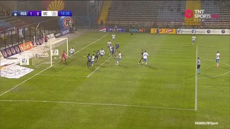 Gazzolo abrió la cuenta para Huachipato (FOTO: TNT Sports)