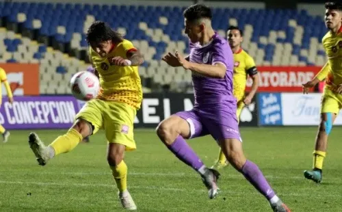 Independiente de Cauquenes sigue liderando la categoría junto a Deportes Limache. (Foto: Agencia Uno)