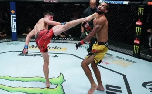 La patada giratoria que le dio su primer triunfo en UFC a Ignacio Bahamondes. Foto: Getty Images