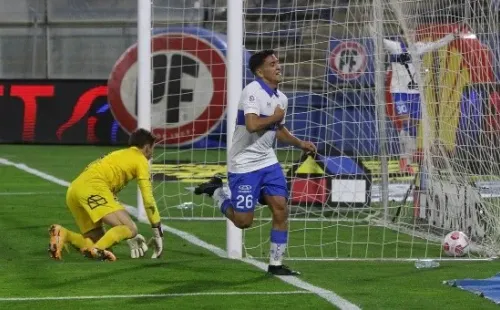 Universidad Católica venció a Everton con doblete de Marcelino Núñez. (Foto: Agencia Uno)
