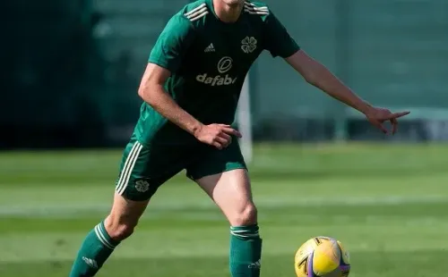 El noruego de 17 años llegará a Elland Road en los próximos días por petición expresa de Bielsa.