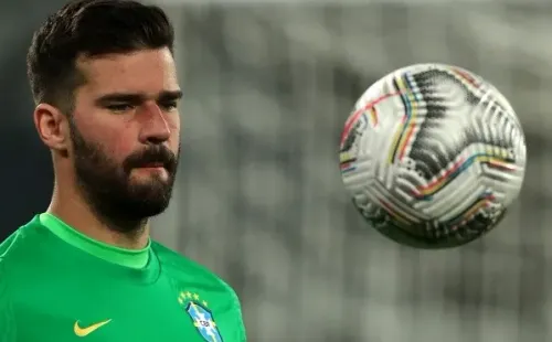 El Scratch no podrá contar con tres jugadores ante Chile, debido a la negativa de su club, el Liverpool inglés, por cederlos.