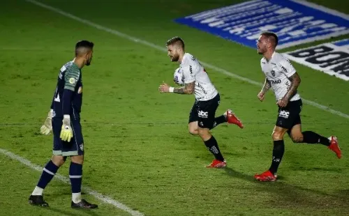 Eduardo Sasha anotó el gol del empate del Mineiro ante Fluminense. Foto: Getty Images