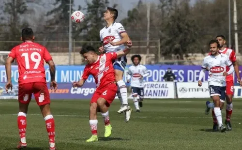 Melipilla celebraba, pero se lo empataron cerca del final. Foto: Agencia Uno