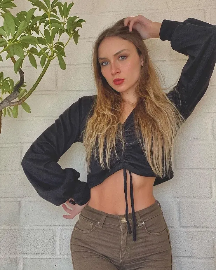 Victoria Helo, la supuesta nueva conquista de Mauricio Isla.(8)