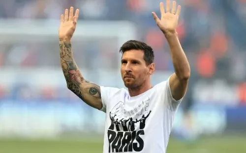 Leo ya fue presentado ante los hinchas hace dos fechas, a la espera de su debut. (Foto: Getty).