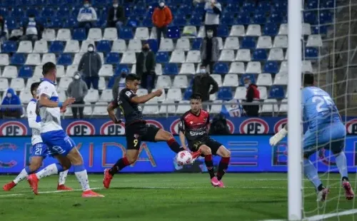 La Católica rescató un sufrido punto ante Ñublense en San Carlos.