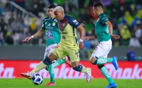 León sigue de cerca al América en la cima tras el empate 1-1. Foto: JamMedia