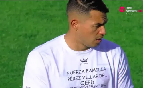 La emotiva polera de Iván Morales.