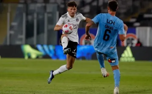 Arriagada quiere sumar más minutos en Colo Colo. Foto: Agencia Uno