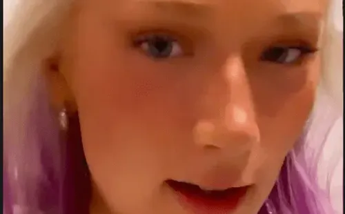 Vesta Lugg rompe en llanto y vive dramática situación con aerolínea.(2)