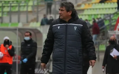 Emiliano Astorga no ha podido sacar a Wanderers del fondo de la tabla, y la crisis en Valparaíso sigue de mal en peor.