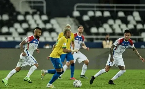 Chile busca los tres puntos en casa y con su gente ante Brasil. Foto: Agencia Uno