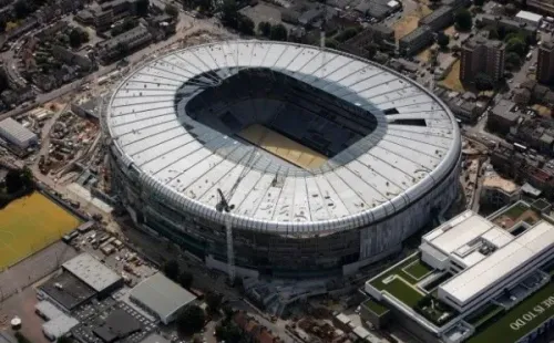 Los Spurs vivieron una dura mañana luego de que un incendio afectara al estadio.