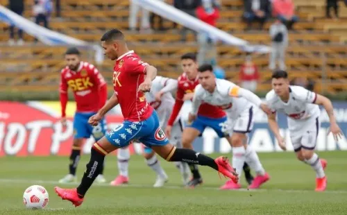 Cristián Palacios fue la figura ante Melipilla anotando un doblete. Foto: Agencia Uno