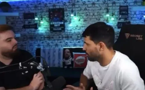 El Kun tuvo un relajada charla con el español en una tranmisión en vivo.