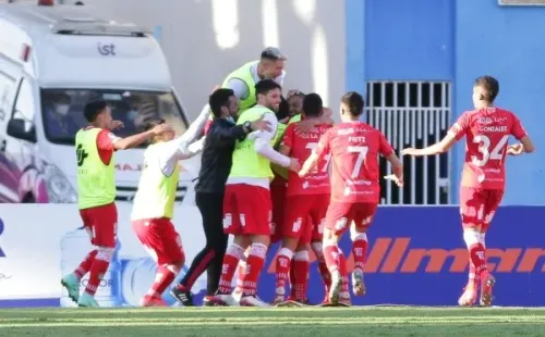 Curicó Unido celebra un punto de oro ante Antofagasta. Foto: Agencia Uno