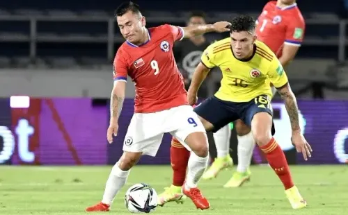 Jean Meneses marcó para Chile en el duro partido ante Colombia: 2-1 parcial. (Foto: Getty Images)