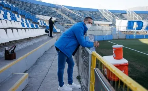 Desde el partido contra Everton, que se jugó el 3 de julio, que Luciano Aued no ha podido estar con la Universidad Católica en cancha, Luego se sometió a una operación por una fractura del quinto metatarsiano izquierdo.
