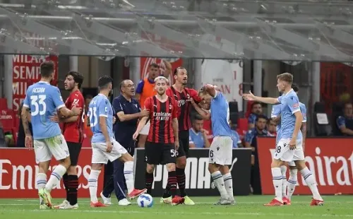 Mochero Zlatan: el cruce con Lucas Leiva en en el triunfo del Milan ante Lazio.