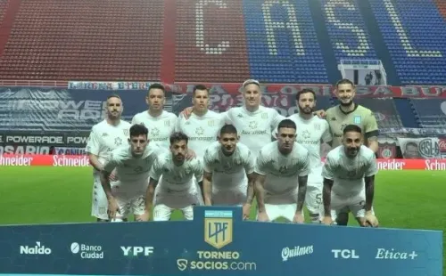 Gabriel Arias y Eugenio Mena fueron titulares. (Foto: @RacingClub)