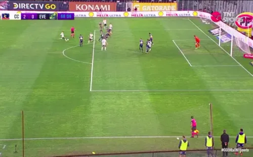 Golazo de Gil para Colo Colo: 2-0 contra Everton. (Foto: captura TNT Sports)