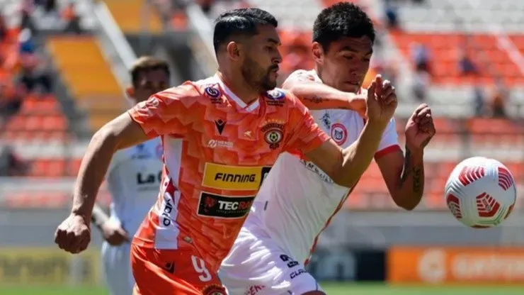 Cobreloa derrotó a San Felipe en el campeonato de Primera B